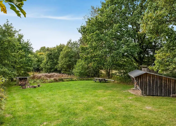 One-bedroom In Holiday home Hovborg